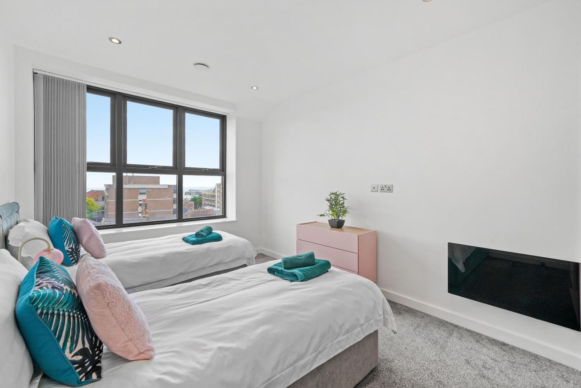 Retreat: Seaside Bliss In Ramsgate Appartement Buitenkant foto