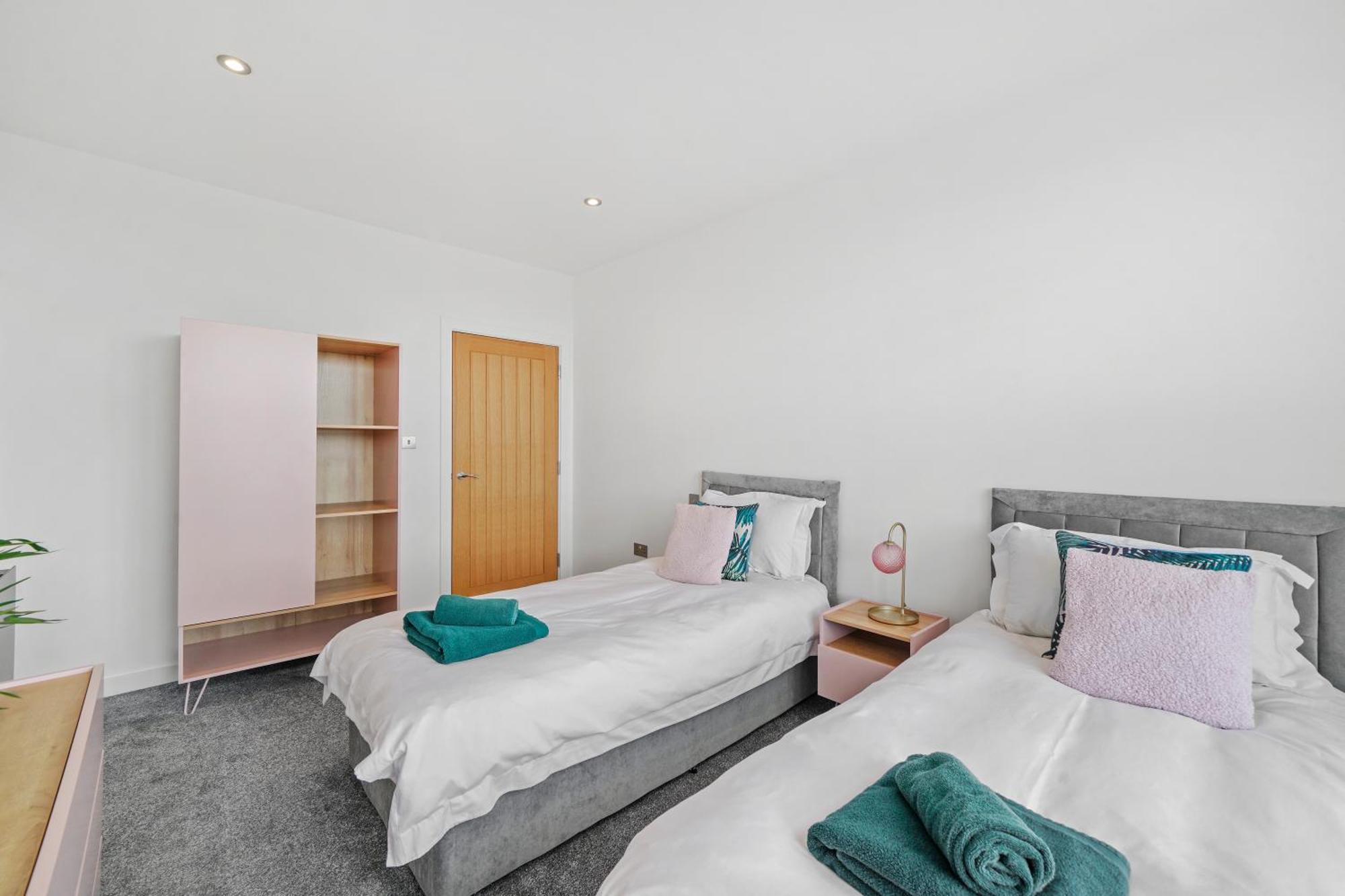 Retreat: Seaside Bliss In Ramsgate Appartement Buitenkant foto